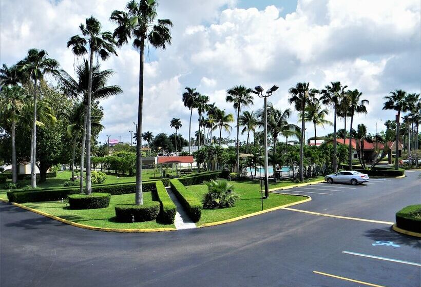 هتل Fairway Inn Florida City Homestead Everglades