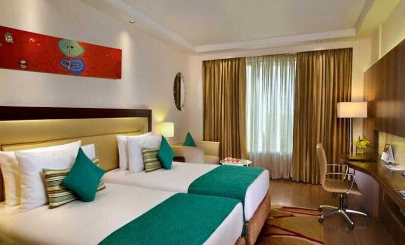 هتل Golden Tulip Lucknow