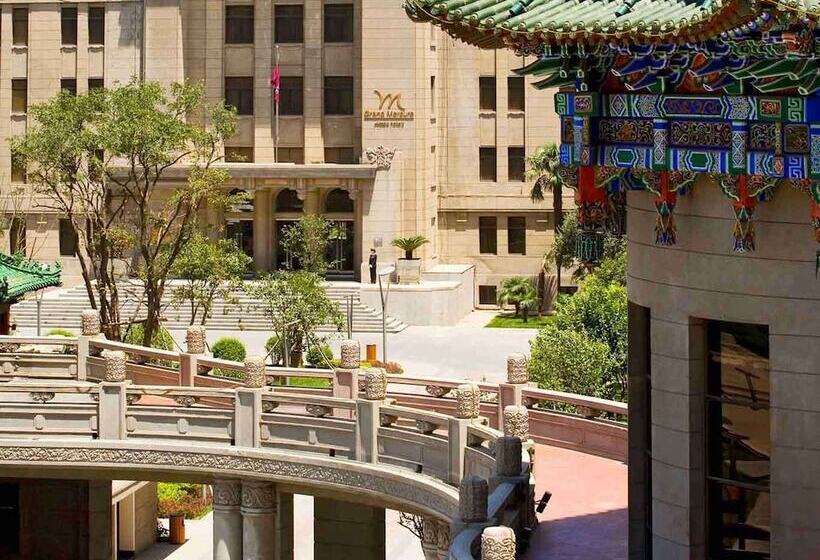 هتل Grand Mercure Xian On Renmin Square