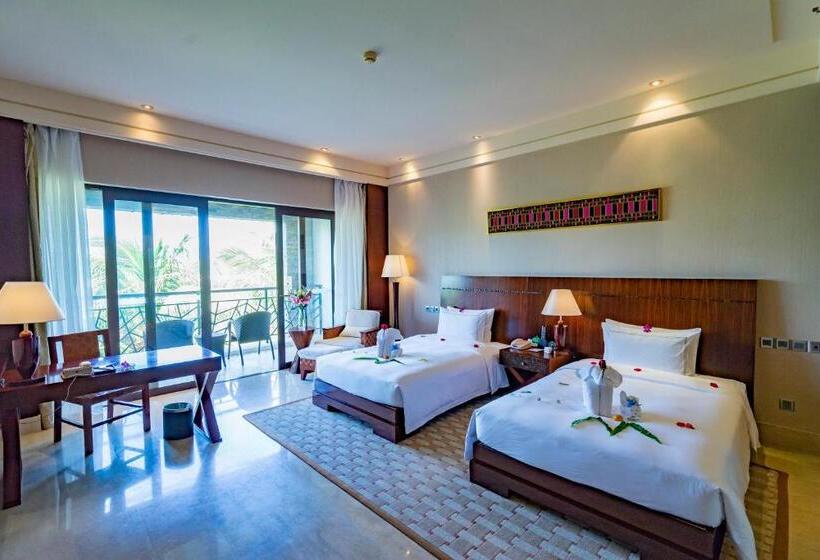 هتل Grand Metropark Villa Resort Sanya Yalong Bay