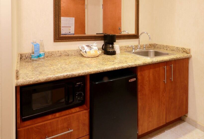 فندق Hampton Inn By Hilton Reynosa/zona Industrial