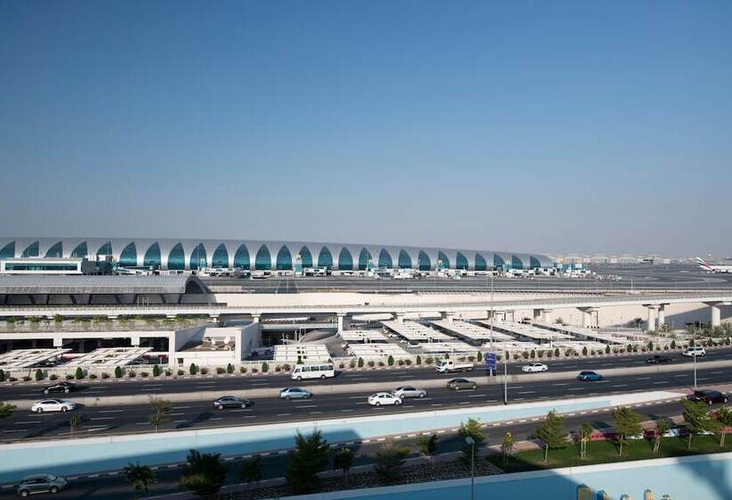 Fotos del hotel Holiday Inn Express Dubai Airport, An Ihg:  10