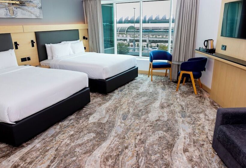 Fotos del hotel Holiday Inn Express Dubai Airport, An Ihg:  2