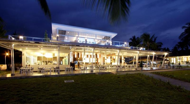 Kantary Beach Hotel Villas & Suites