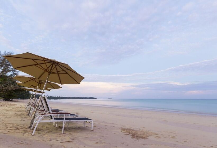 هتل Kantary Beach Villas & Suite  Khao Lak