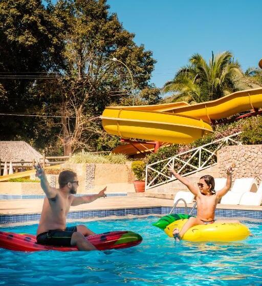 فندق Mato Grosso Águas Quentes