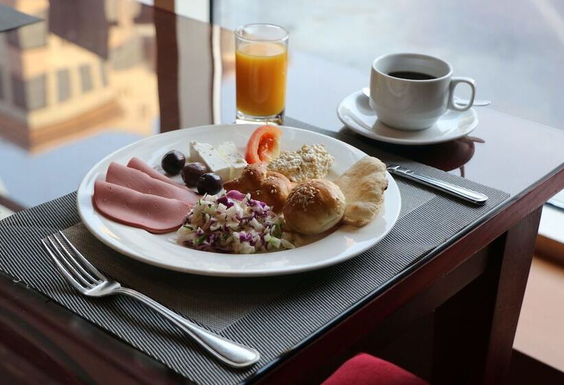 Fotos del hotel Cassells Al Barsha  By Igh:  27