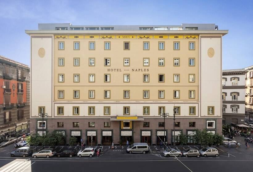 هتل Naples