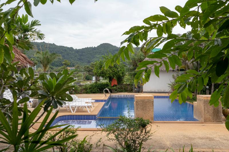 هتل Noppharat Resort