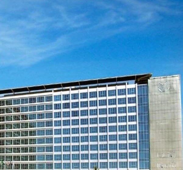 هتل Park Arjaan By Rotana, Abu Dhabi