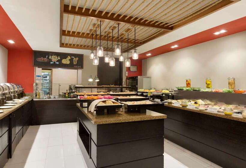 호텔 Ramada By Wyndham Downtown Dubai