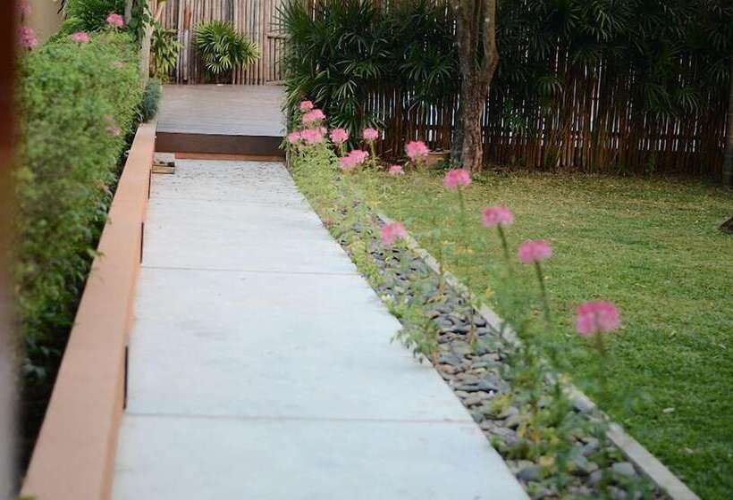 هتل Serene At Chiang Rai
