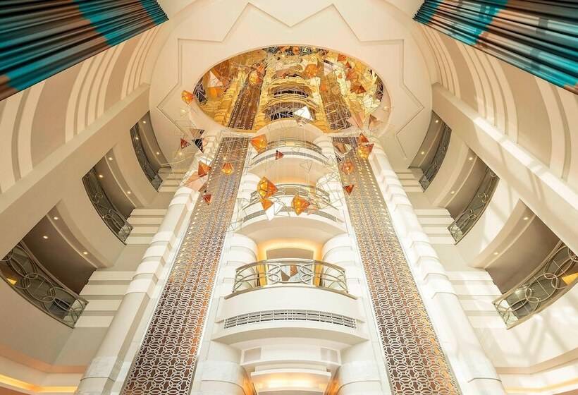 Hotel Sheraton Mall Of The Emirates , Dubai