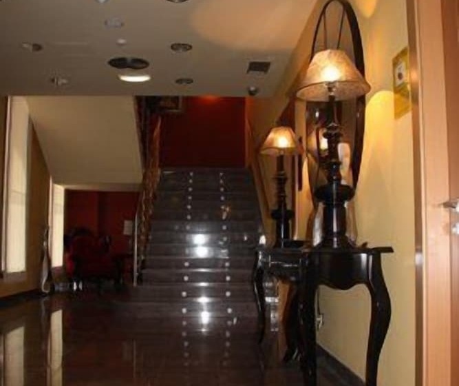 هتل Villa De Andosilla