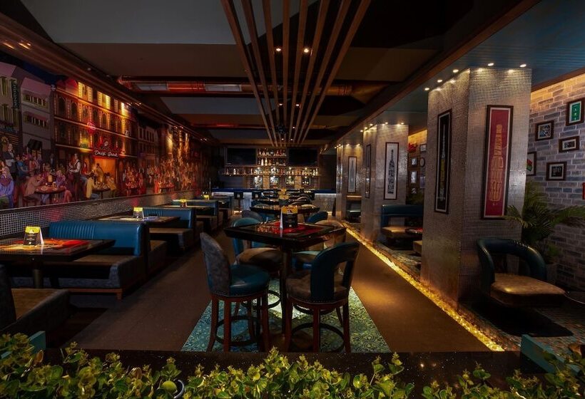 هتل Yogi Midtown