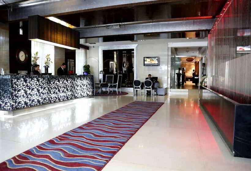 هتل Yogi Midtown
