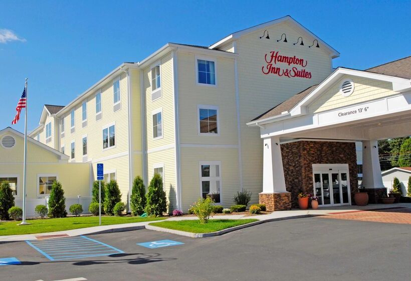 Hampton Inn & Suites Mystic