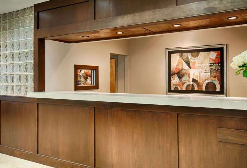 هتل Best Western Plus Downtown Inn & Suites