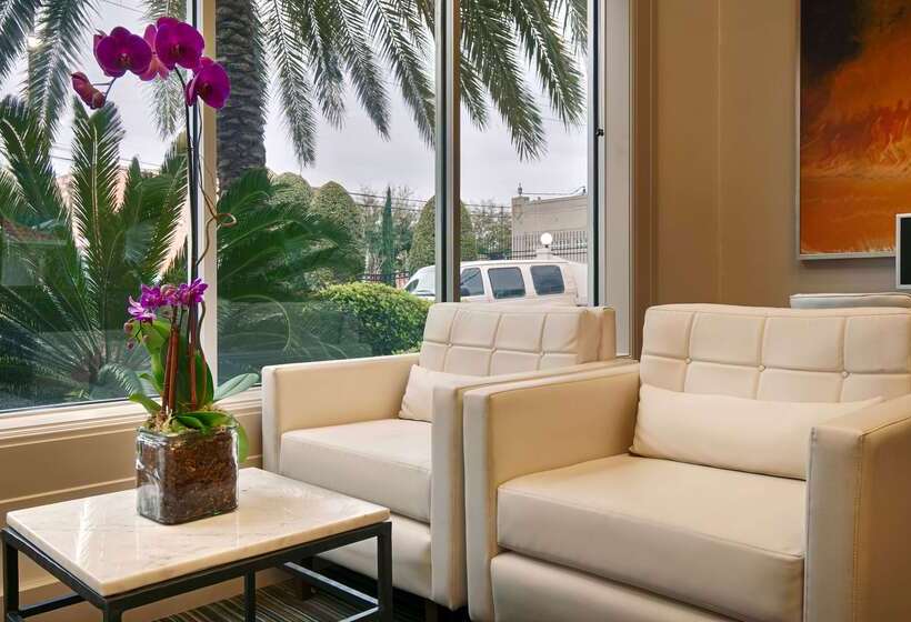 هتل Best Western Plus Downtown Inn & Suites