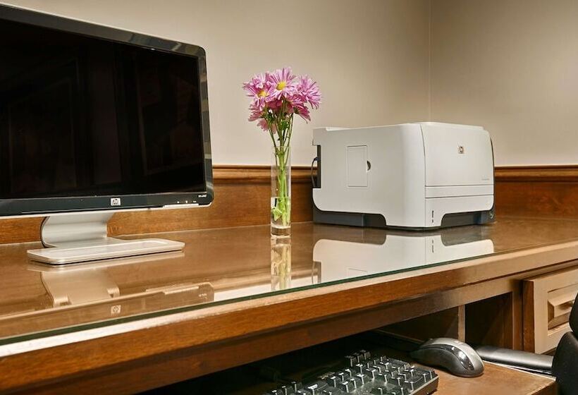 هتل Best Western Plus Downtown Inn & Suites