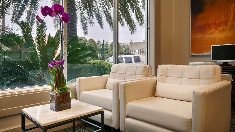 هتل Best Western Plus Downtown Inn & Suites