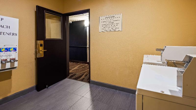 Best Western Windsor Pointe Hotel & Suites Frost Bank Center