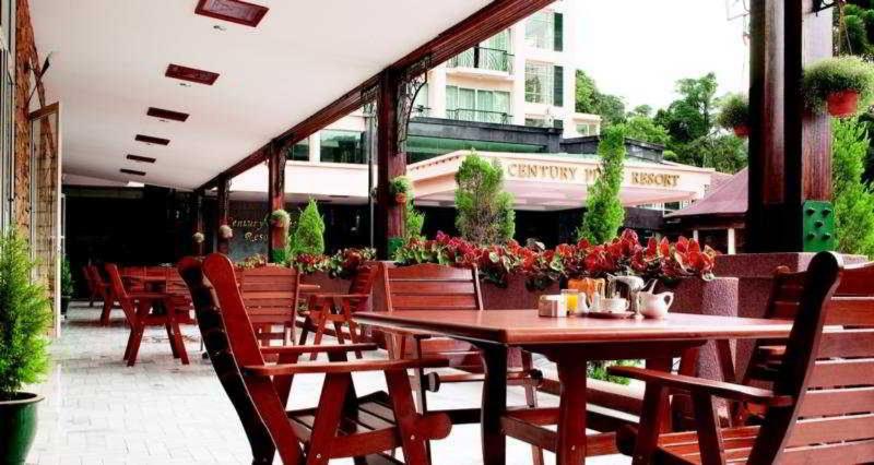 هتل Century Pines Resort