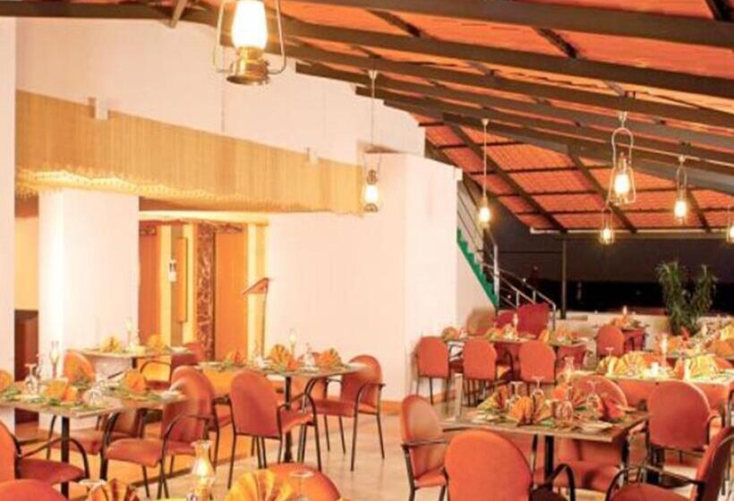 בית מלון כפרי Classic Sarovar Portico Trivandrum