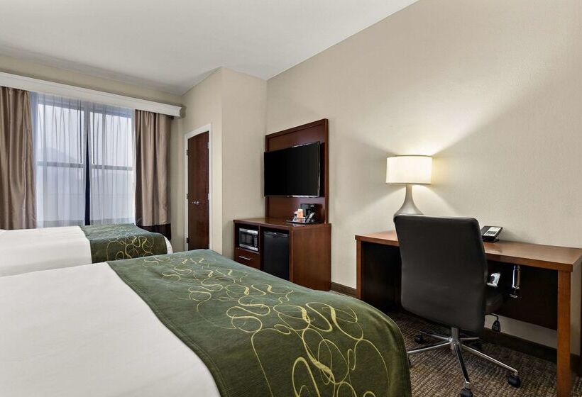 هتل Comfort Suites