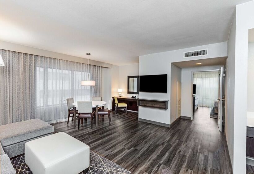 هتل Embassy Suites By Hilton Houston Energy Corridor