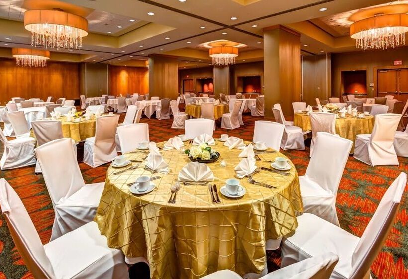 هتل Embassy Suites By Hilton Houston Energy Corridor