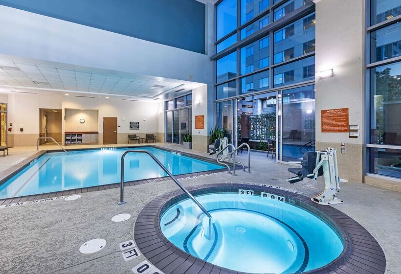 هتل Embassy Suites By Hilton Houston Energy Corridor