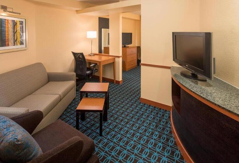هتل Fairfield Inn & Suites By Marriott Portland North
