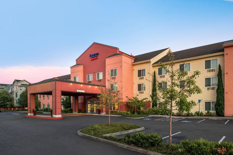 هتل Fairfield Inn & Suites By Marriott Portland North