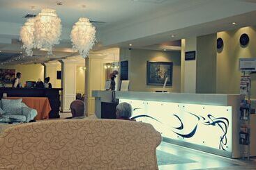 هتل Festa Pomorie Resort