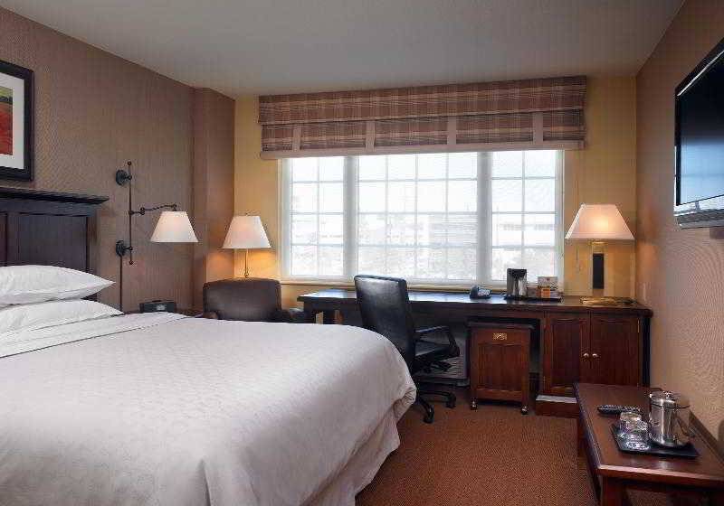 هتل Four Points By Sheraton Houston West