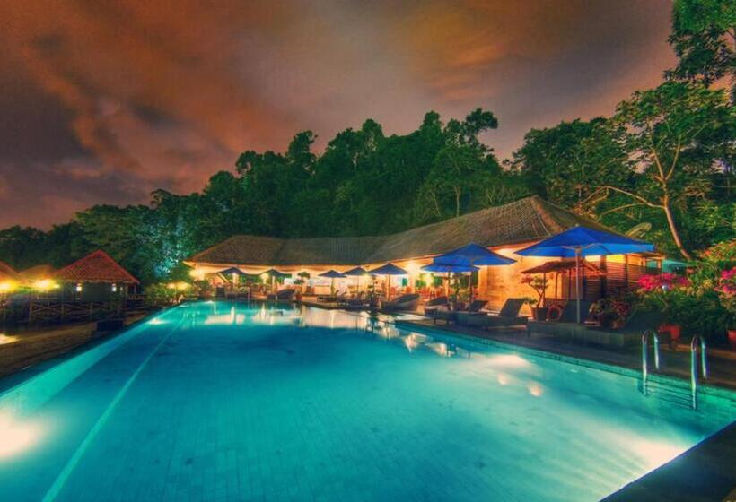 Hotel Gayana Marine Resort