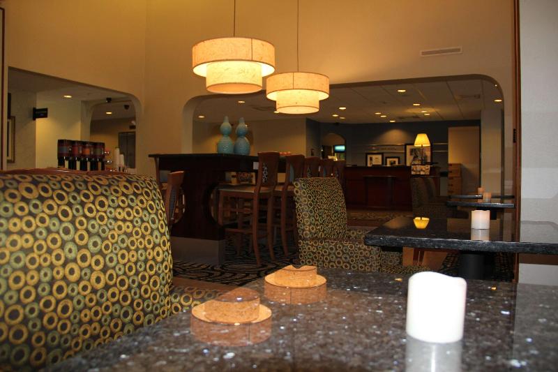 Отель Hampton Inn & Suites Ft. Pierce