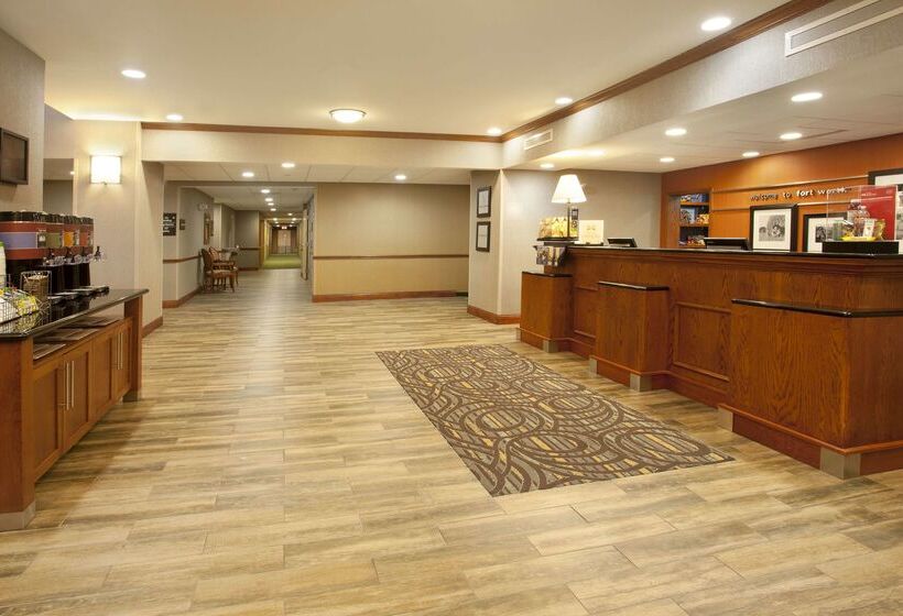 هتل Hampton Inn & Suites Fort Worth West I 30