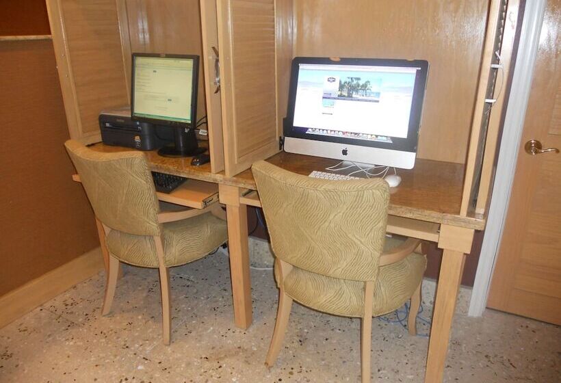 酒店 Hampton Inn Key Largo Manatee Bay