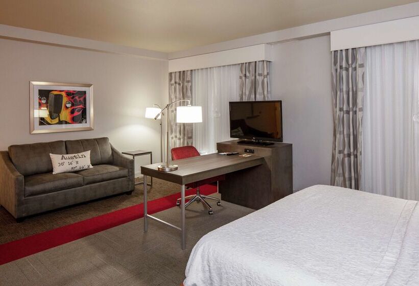هتل Hampton Inn & Suites Austin Cedar Parklakeline