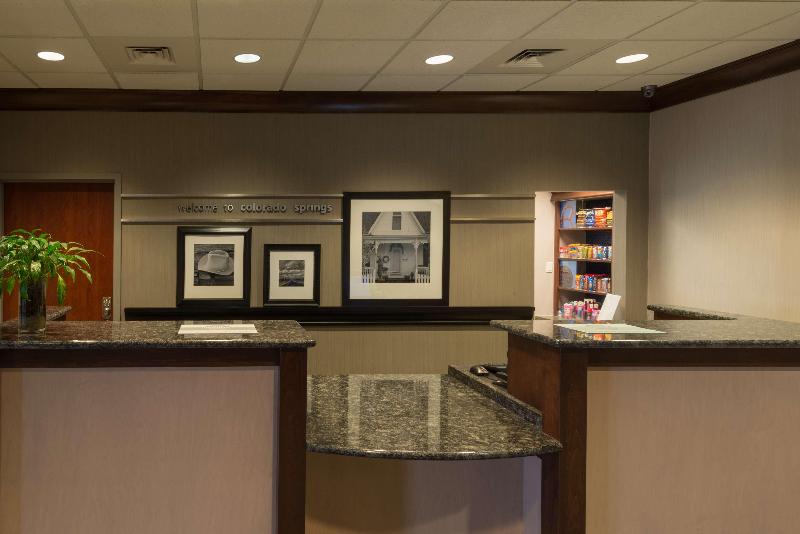 هتل Hampton Inn & Suites Colorado Springs/air Force Academy