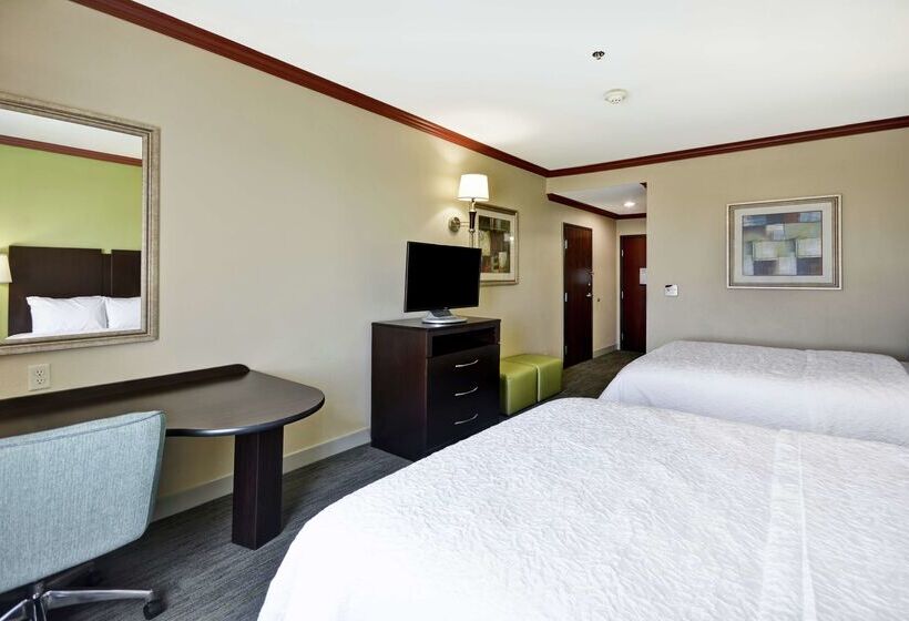 هتل Hampton Inn & Suites Corpus Christi I37  Navigation Blvd