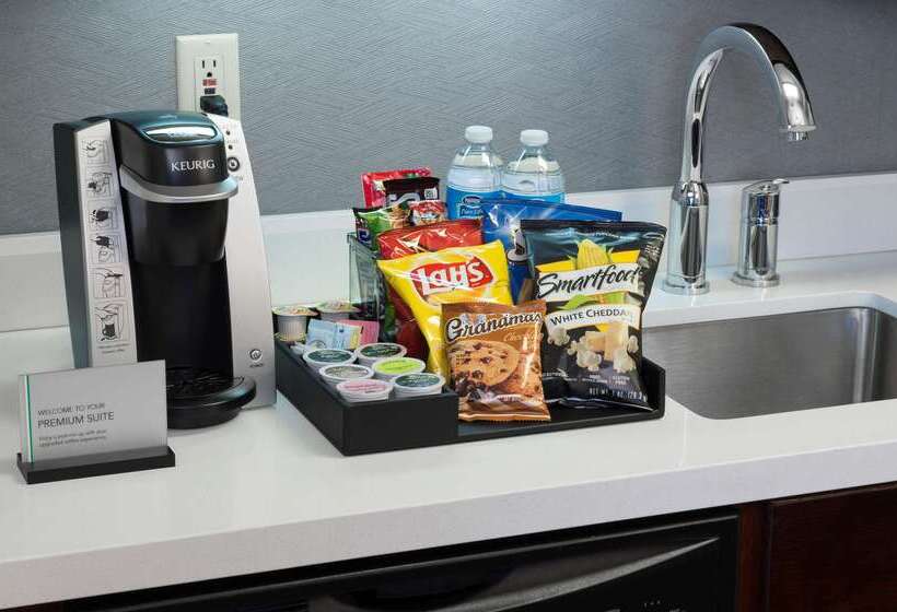 هتل Homewood Suites By Hilton Anchorage