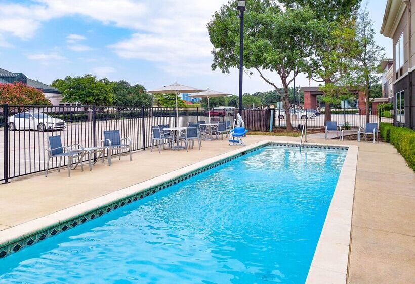 Hôtel La Quinta Inn & Suites By Wyndham Dallas  Las Colinas