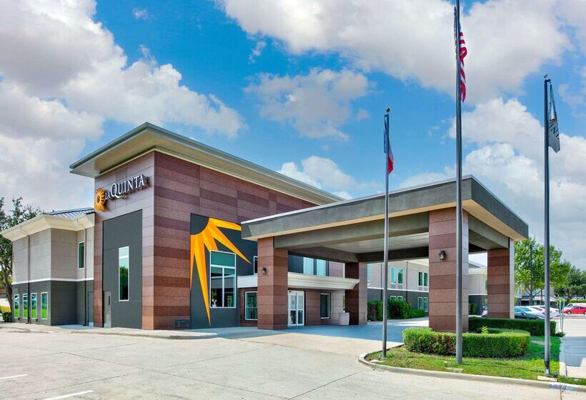هتل La Quinta By Wyndham Dallas   Las Colinas