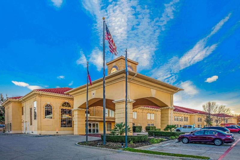 هتل La Quinta By Wyndham Dallas   Las Colinas
