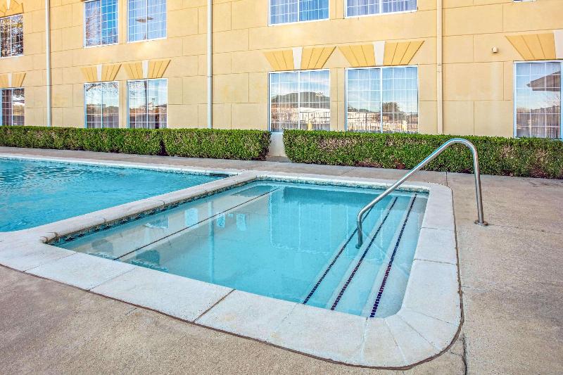 Hotel La Quinta Inn & Suites By Wyndham Dallas  Las Colinas