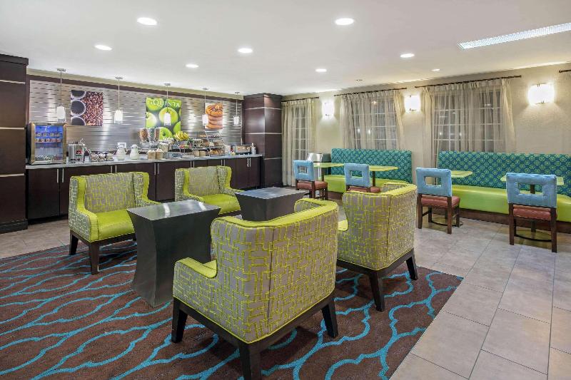 Hotel La Quinta Inn & Suites By Wyndham Dallas  Las Colinas