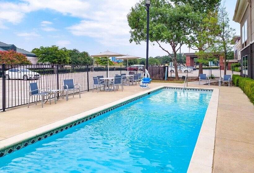 Hotel La Quinta Inn & Suites By Wyndham Dallas  Las Colinas